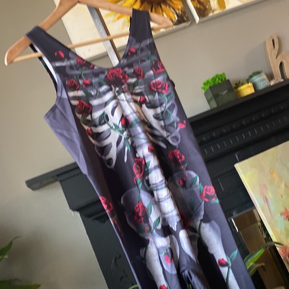 Women’s Small skull Body suit NWOT - Picture 6 of 16